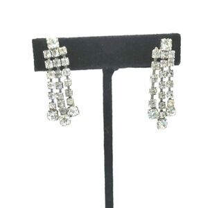 Vintage Chandelier rhinestone dangle earrings
